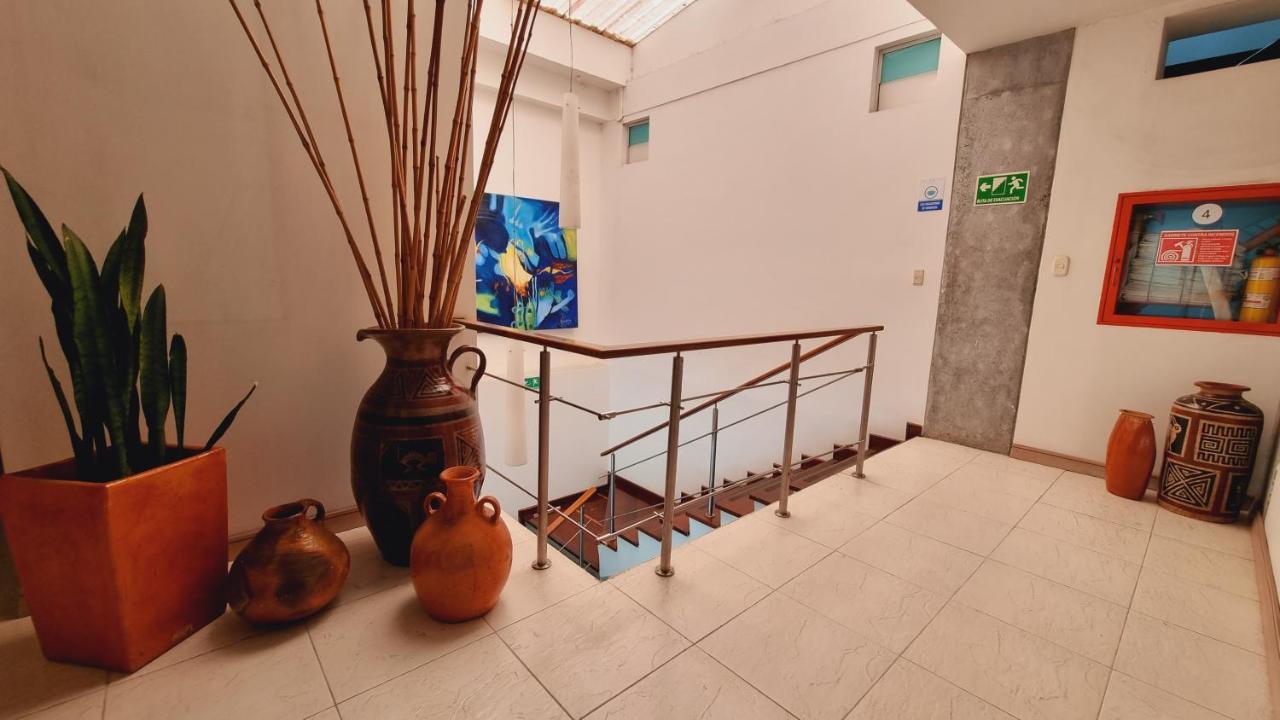 Habitat Suites Hotel Pereira Exterior foto